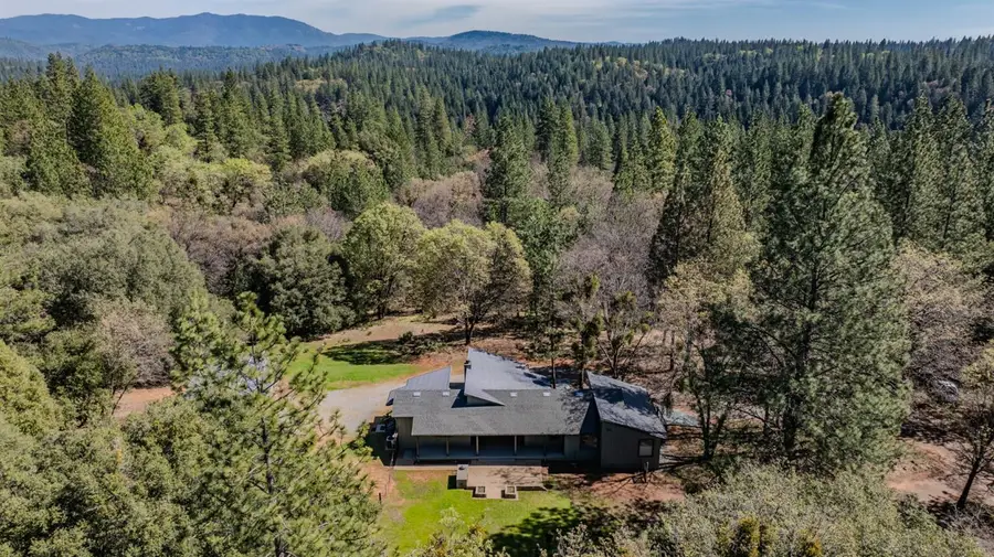 2863 April Lane, Arnold West Point, CA 95232 - #2