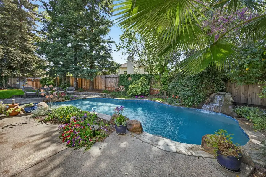 7608 Mendham Court, Elk Grove, CA 95758 - #2