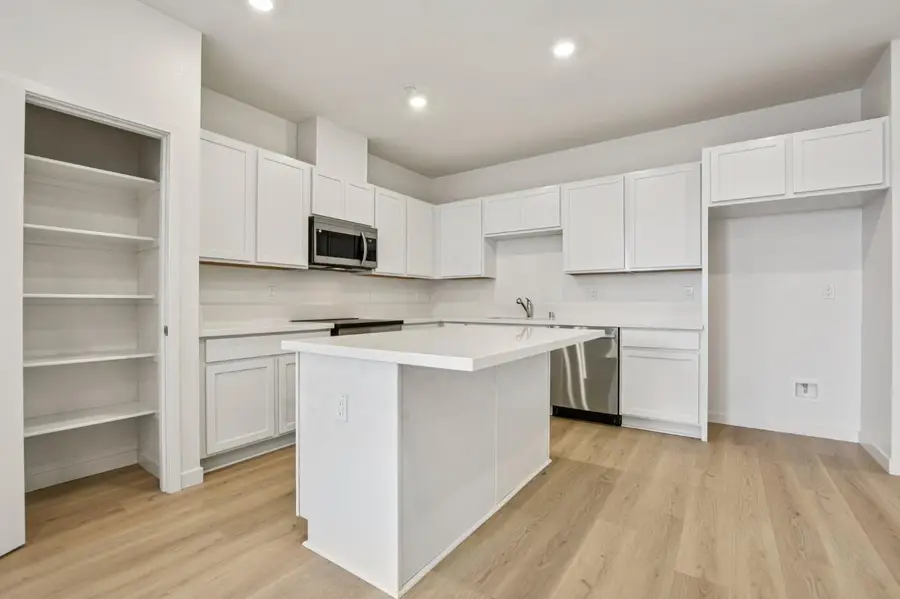 2054 Odin Walk, Sacramento, CA 95835 - #2