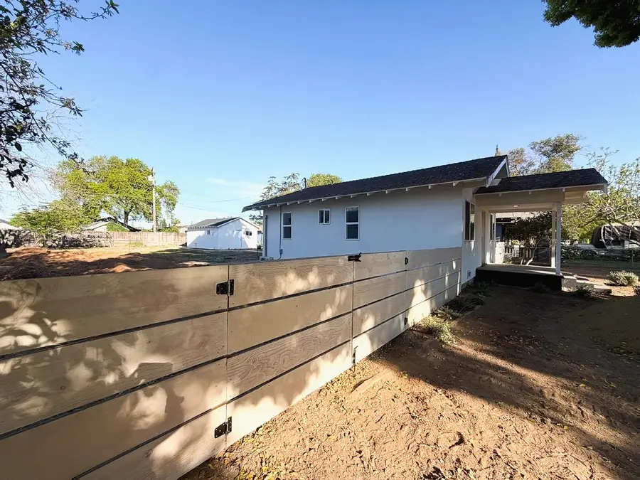 312 C Street, Waterford, CA 95386 - #3