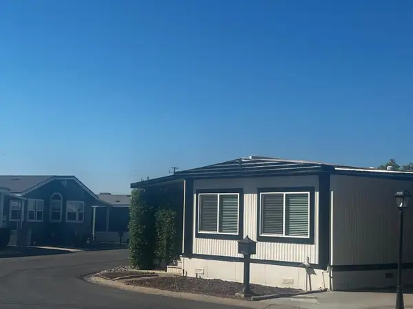 11662 N Ham Lane #27, Lodi, CA 95242