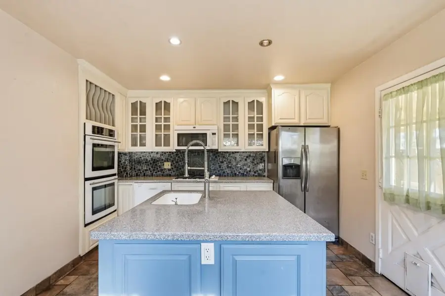 400 Monterey Avenue, Chowchilla, CA 93610 - #3