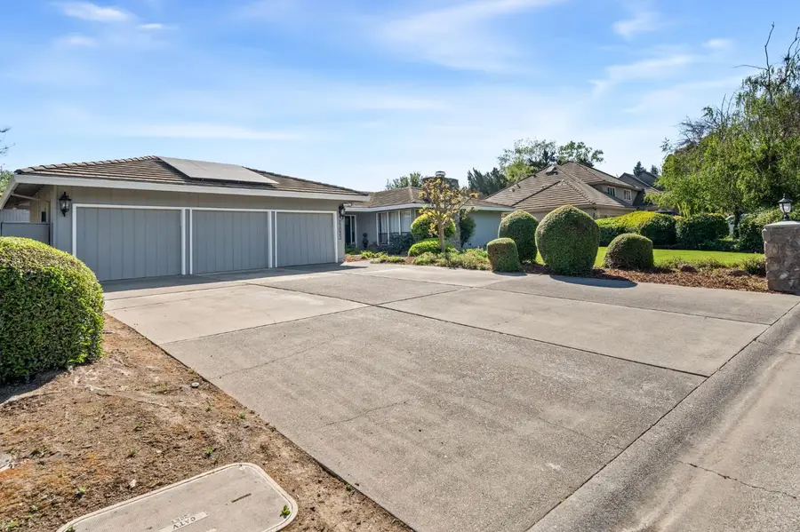 27033 E El Macero Drive, El Macero, CA 95618 - #2