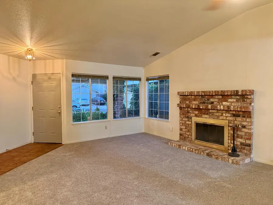 837 Fordham Drive, Woodland, CA 95695 - #2