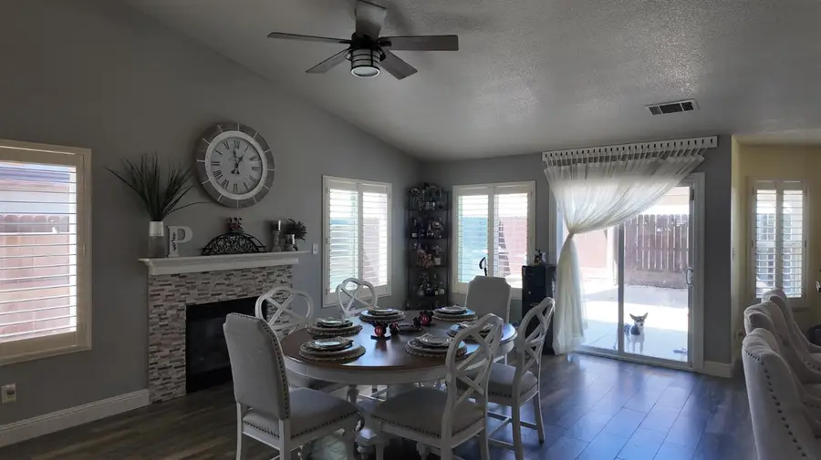 1029 Chenin Blanc Street, Los Banos, CA 93635 - #3