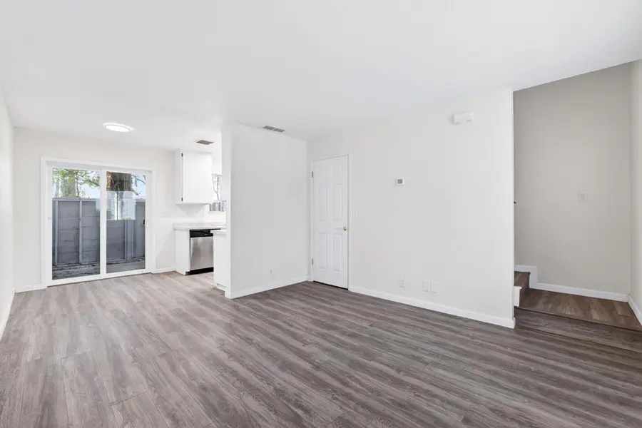 8264 Center Pkwy #104, Sacramento, CA 95823 - #3