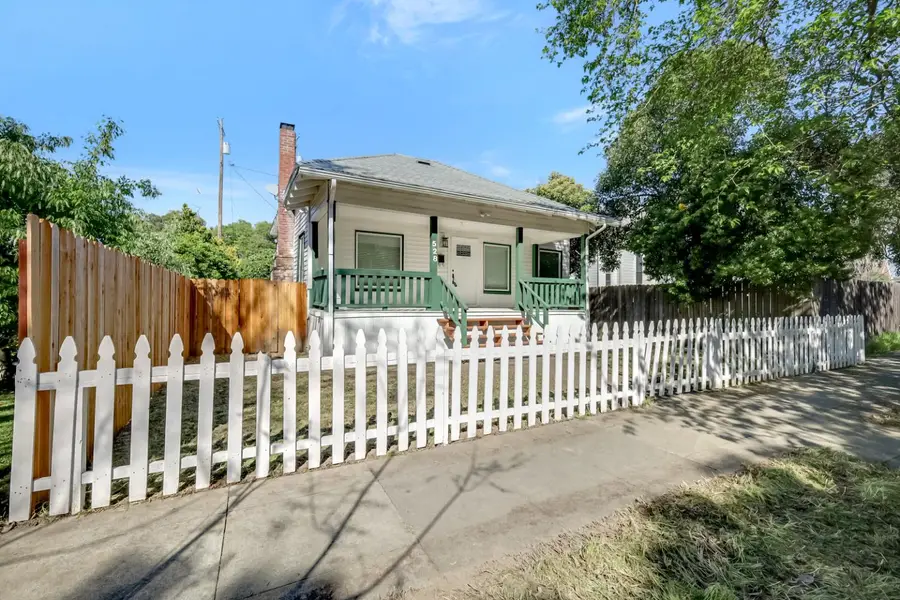 528 Clay Street, Colusa, CA 95932 - #2