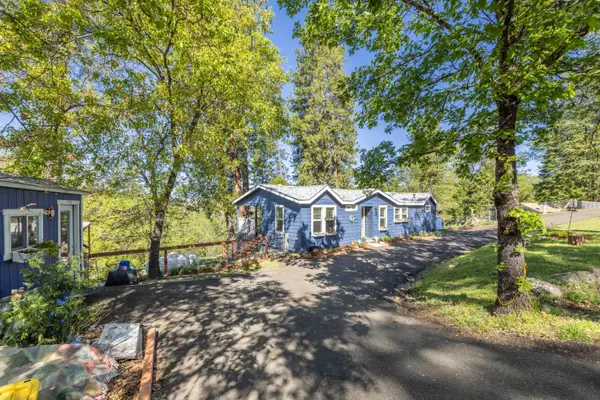 5015 Shooting Star Road, Pollock Pines, CA 95726