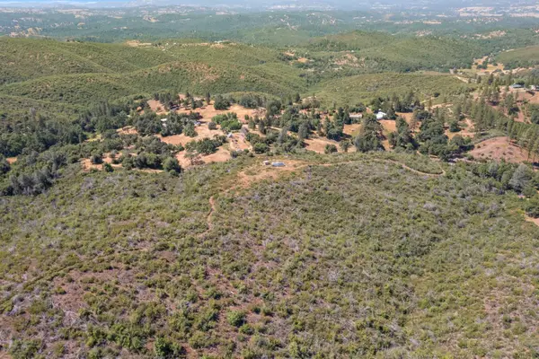 6165 Starlight Lane, Mountain Ranch, CA 95246