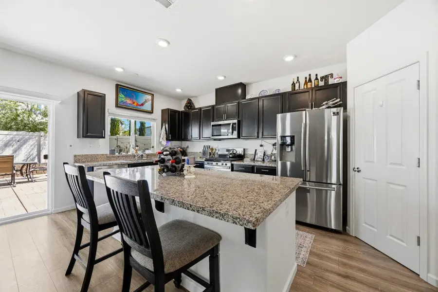 3730 Roseparke Way, Sacramento, CA 95834 - #3