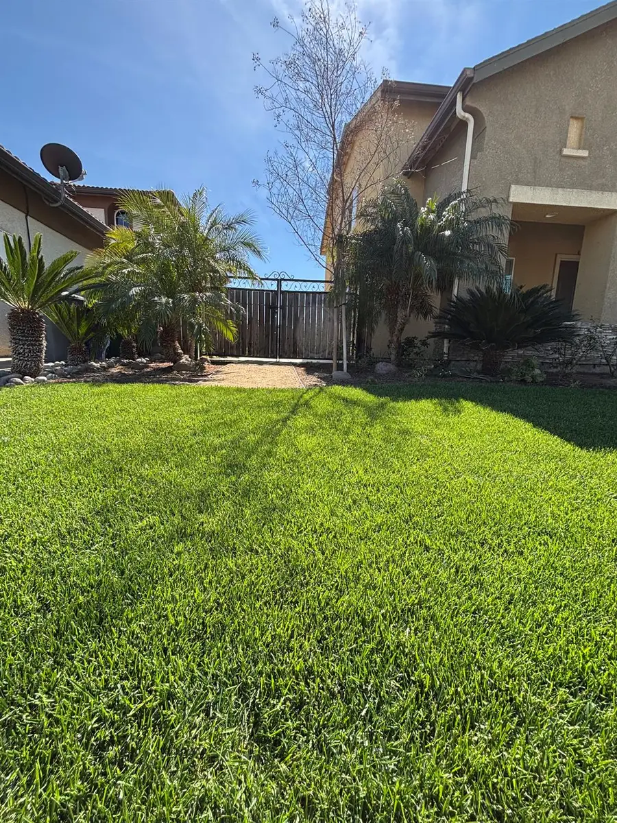 2385 S Creekside Drive, Los Banos, CA 93635 - #2