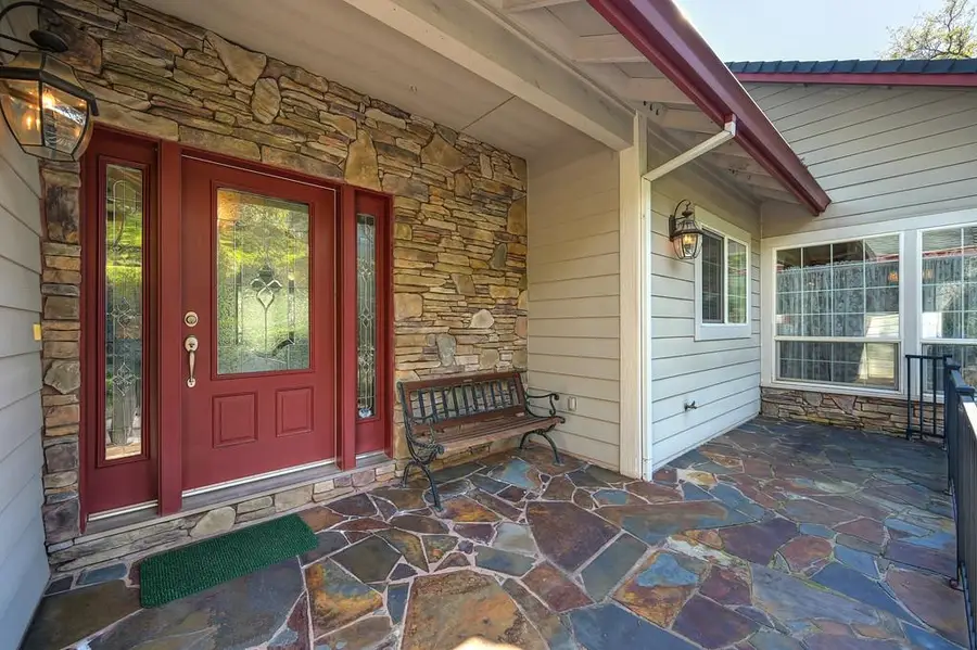 18572 Hummingbird Drive, Penn Valley, CA 95946 - #2