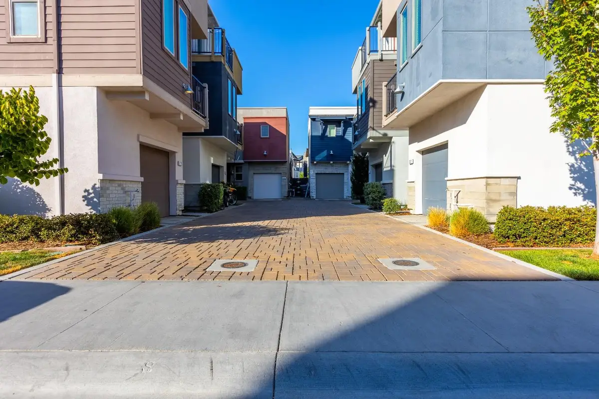 191 Log Pond Lane, Sacramento, CA 95818 - #1