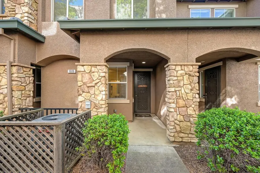 1606 Hudson Circle, Lincoln, CA 95648 - #3