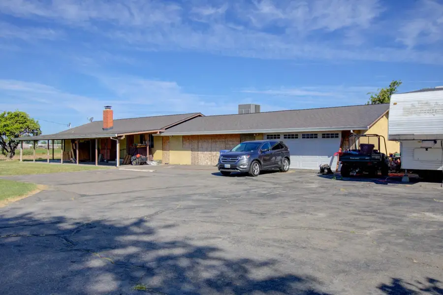 3725 W Simmons Road, Turlock, CA 95380 - #2