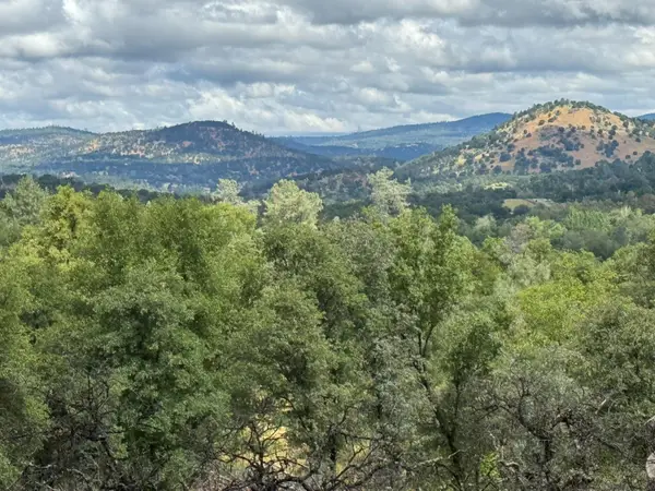 7 Wades Way, Browns Valley, CA 95918