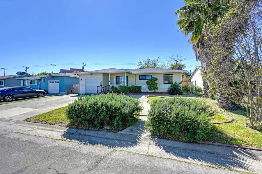 1808 Jamestown Drive, Sacramento, CA 95815 - #3