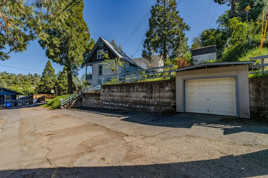 594 High Street, Sonora, CA 95370 - #3