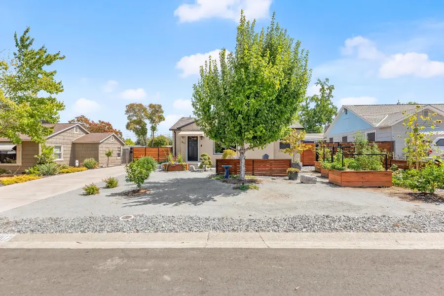 307 Toyon Way, Roseville, CA 95678 - #2