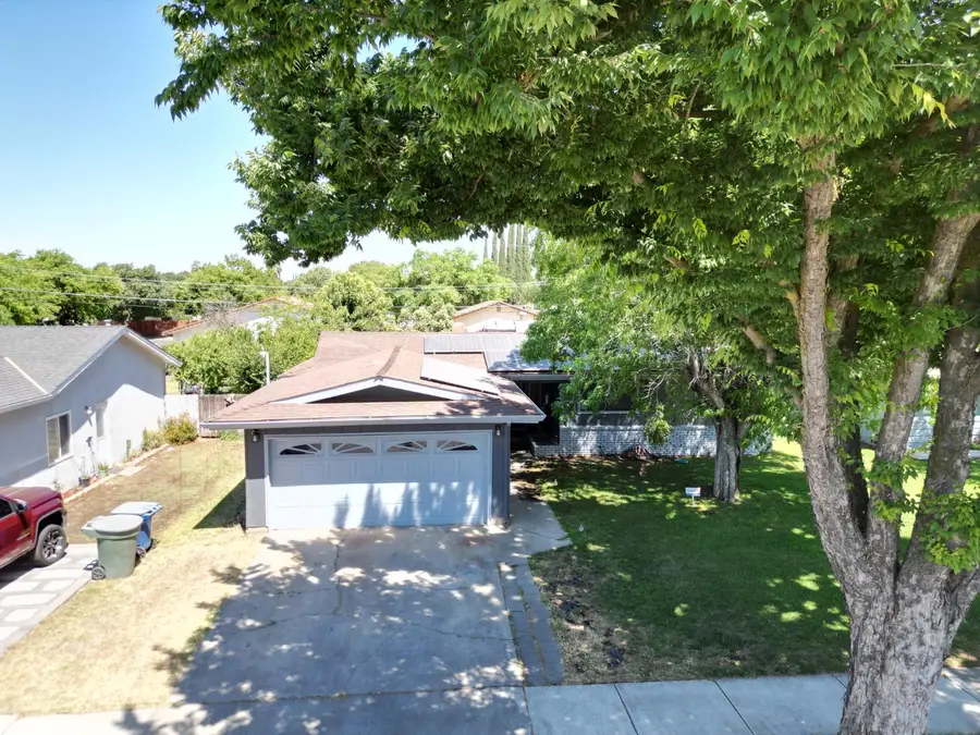 980 Sydney Lane, Merced, CA 95341 - #2