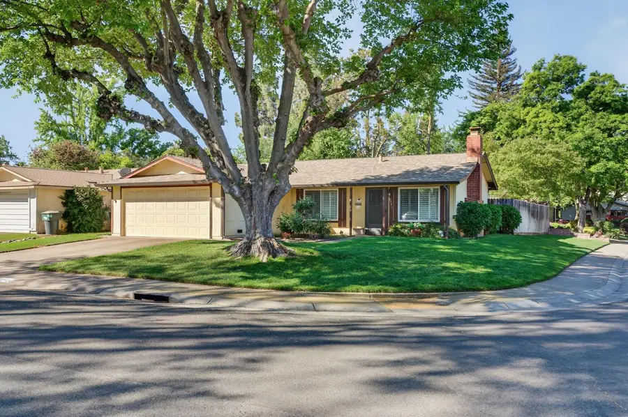 8924 Lanier Way, Sacramento, CA 95826 - #2