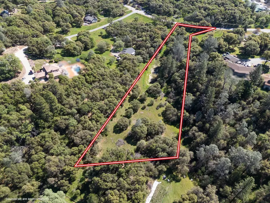 22674 W Hacienda Drive, Grass Valley, CA 95949 - #3