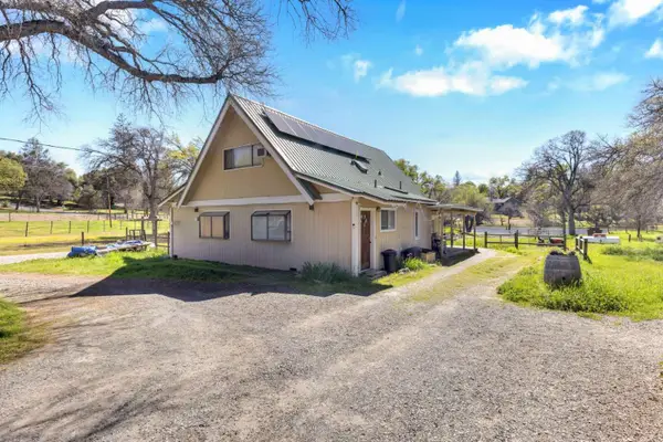 13489 Yorkshire Road, Groveland, CA 95321