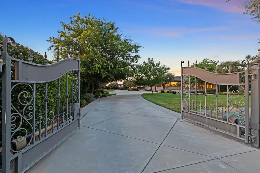 29533 E Chapman Way, Escalon, CA 95320 - #3