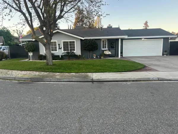 2200 Chelsea Place, Turlock, CA 95380