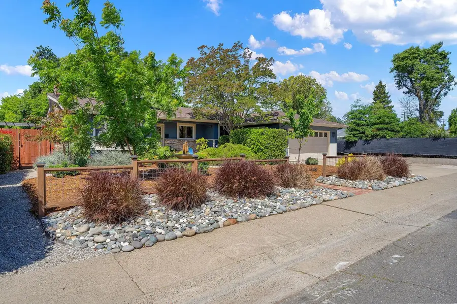 2813 Panay Court, Carmichael, CA 95608 - #3