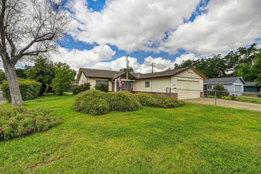 5901 Woodleigh Drive, Carmichael, CA 95608 - #2