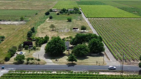 5206 E Jahant Road, Acampo, CA 95632