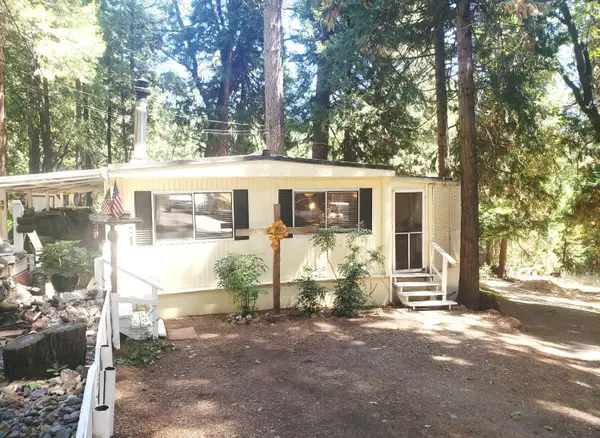 5840 Pony Express Trail #27, Pollock Pines, CA 95726