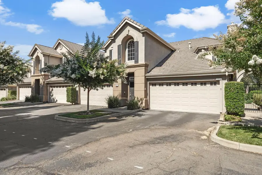 3653 Saint Andrews Drive #14, Stockton, CA 95219 - #2