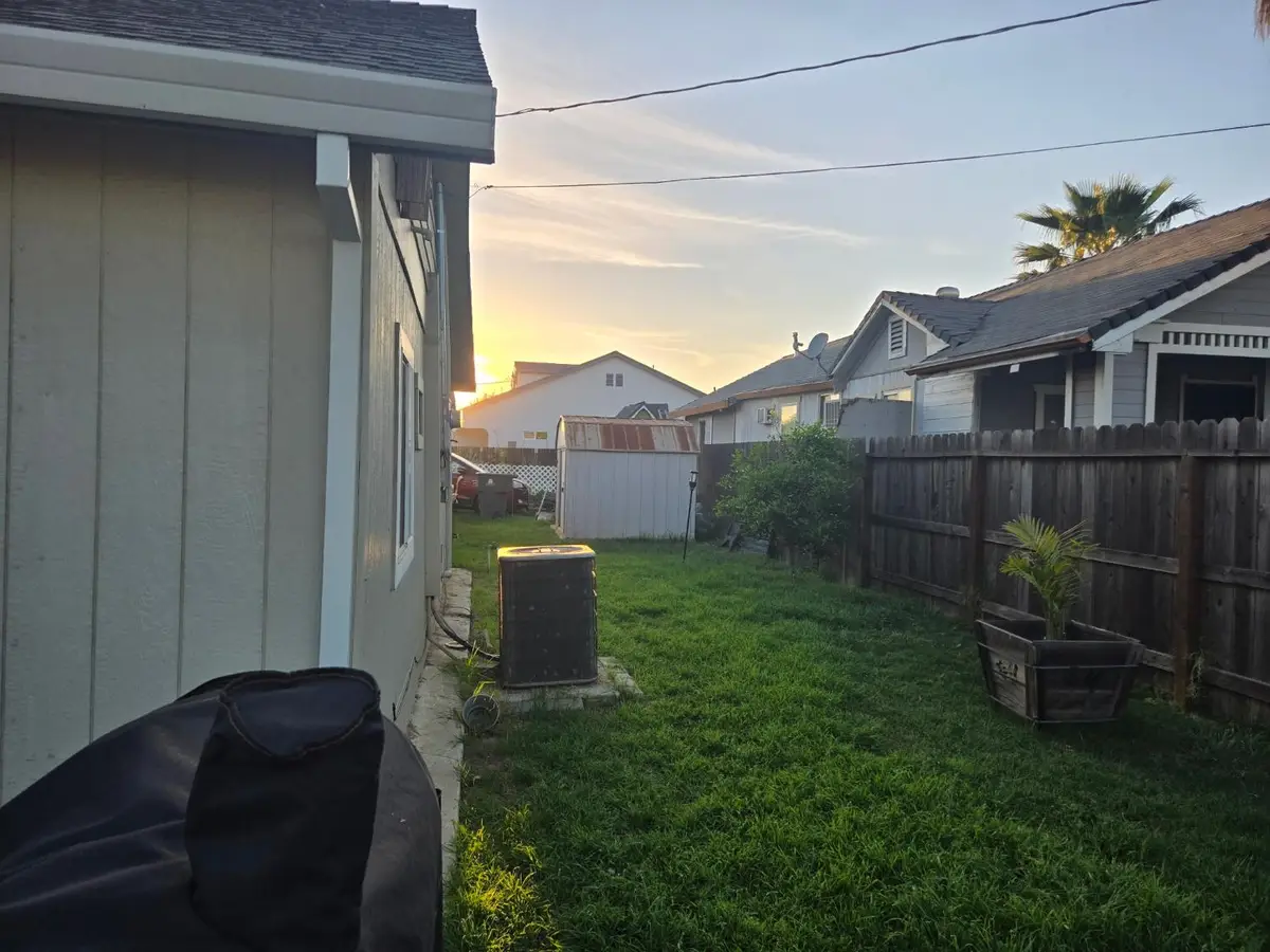 4694 Pacific Ave, Olivehurst, CA 95961 - #1