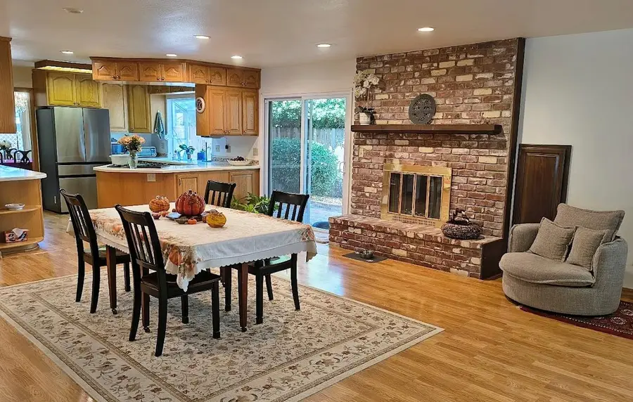 420 W Southwood Drive, Woodland, CA 95695 - #2