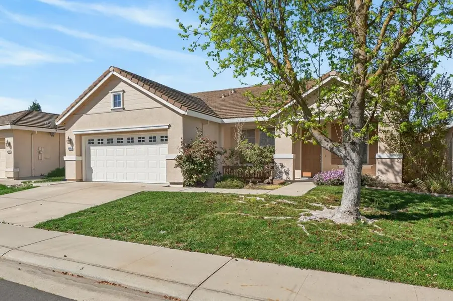 9666 Iris Meadow Way, Elk Grove, CA 95757 - #3