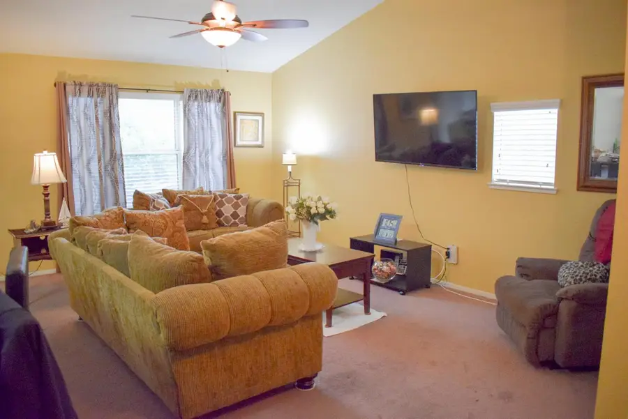 606 Village Drive, Galt, CA 95632 - #3