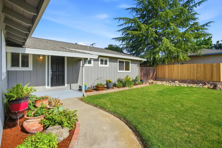 6123 Longmont Way, Carmichael, CA 95608 - #2