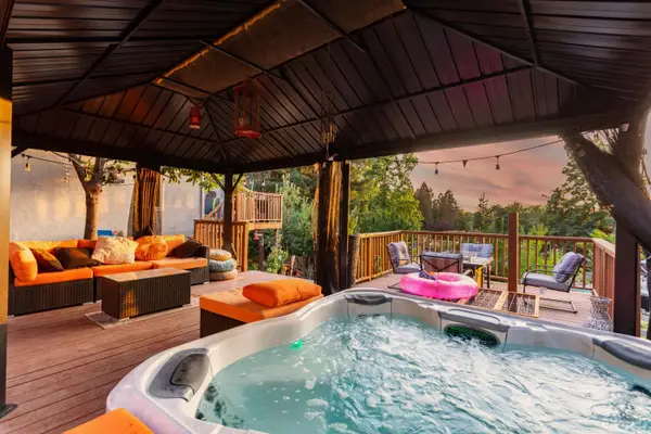 224 Oak Canyon Way, Folsom, CA 95630