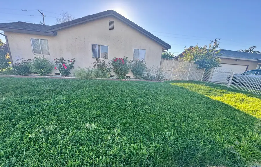 1621 E Regal Street, Stockton, CA 95205 - #2