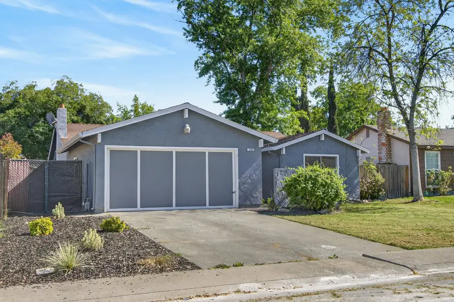 7242 Aberfeldy Way, Sacramento, CA 95842 - #2
