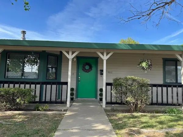 902 W 2nd Street, Lincoln, CA 95648