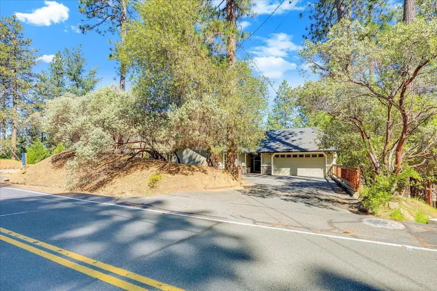 12857 Mueller Drive, Groveland, CA 95321 - #3