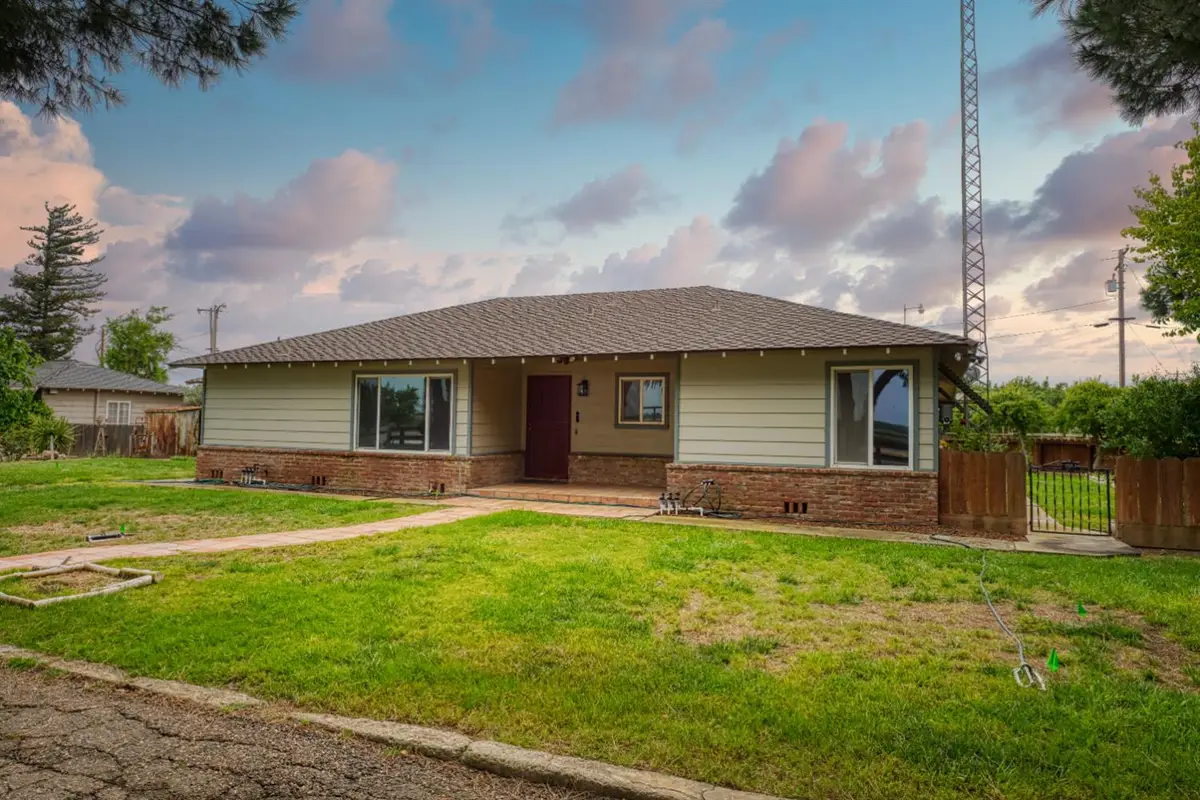 1248 E Las Palmas Avenue, Patterson, CA 95363 - #1