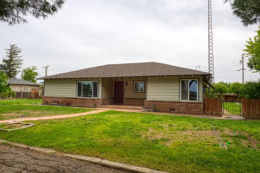 1248 E Las Palmas Avenue, Patterson, CA 95363 - #2