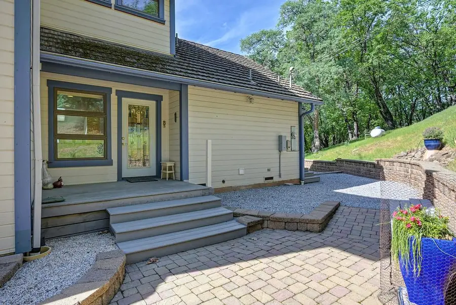 3120 Verde Robles Court, Camino, CA 95709 - #3