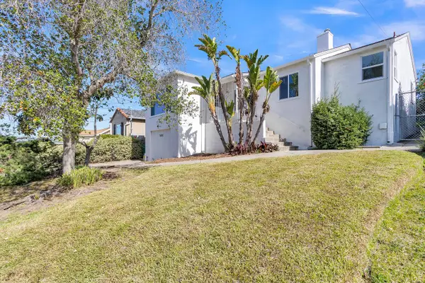 7520 Sunkist Dr, Oakland, CA 94605