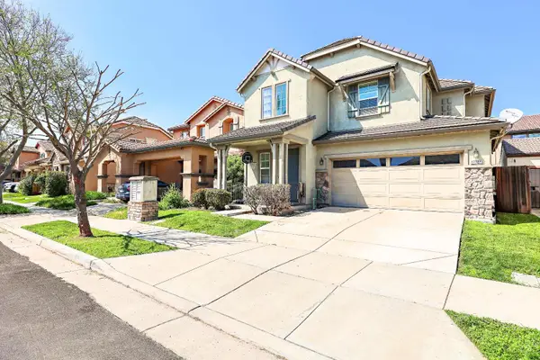 17385 Stone Celler Way, Lathrop, CA 95330