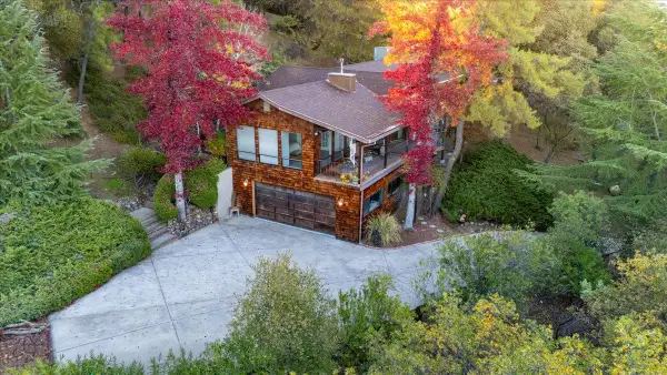 11817 Warbler Way, Penn Valley, CA 95946